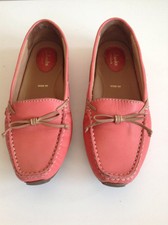 clarks 4e shoes