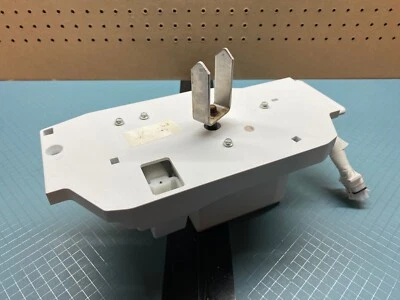 GE Refrigerator Auger Motor Assembly P# WR60X10258 WR60X22815 - Image 1 of 4