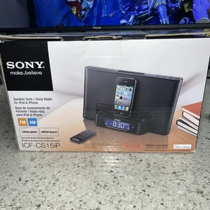 ¡NUEVO! Radio reloj estación base altavoz Sony para iPhone ICF-CS15iP RARO - Imagen 1 de 10