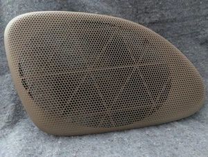 Rear Left Speaker Cover Chrysler Serbing 1997 - Picture 1 of 3