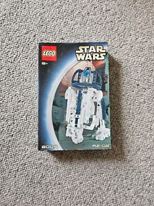 LEGO Star Wars: R2-D2 (8009) (Unopened, box slightly damaged as shown)