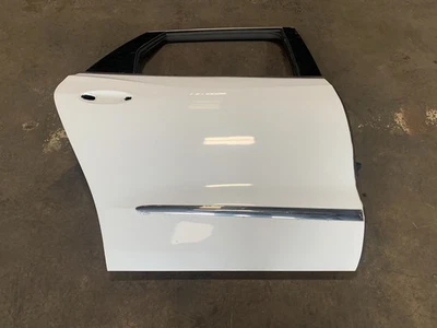 Panel de carcasa de puerta trasera derecha Buick Enclave 2018-2021 blanco OEM #A0,25 Foto 1 de 4