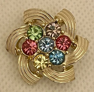 Sarah Coventry Gold Tone Multi-Colored Gems Flower Brooch/Pin Rhinestones - Picture 1 of 7