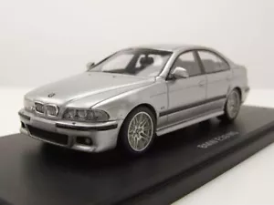 BMW M5 E39 2002 Plata Modelo De Coche 1:43 Neo Scale Models - Imagen 1 de 9