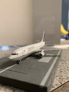 GeminiJets 250 scale diecast model Continental B737-8 Commerical Airliner N12216 - Picture 1 of 12