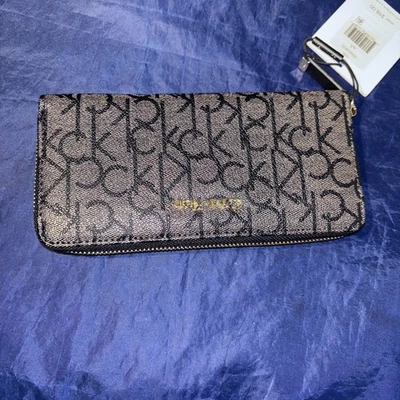 Autêntica Carteira/Pulseira com Zíper Monograma Assinatura CALVIN KLEIN - Nova com Etiqueta! - Imagem 1 de 4