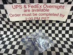 SWAGELOK 6LV-8MW-3P, 6LV8MW3P, Union Tee 1/2", LOT OF 3, SHIPSAMEDAY#A21D - Picture 1 of 3