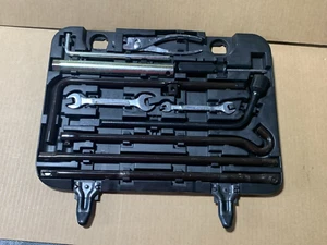 2003-09 Lexus Spare Tire Jack Tool Set Without Jack 09120-60200 OEM - Bild 1 von 10