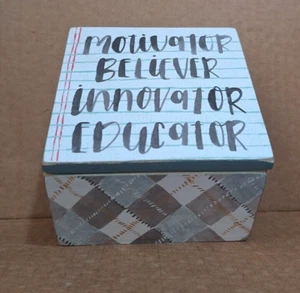 4" Quadratisch Blau/Weiß Holz Box mit Klappdeckel - Geschenk für Lehrer - Bild 1 von 8