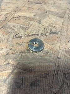Polaris - Tuerca ajustadora de cable - OEM 2050024 - Imagen 1 de 1