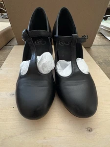 Stelle Charakter Tanzschuhe, Größe 8,5, Farbe schwarz, Absatz 2,5 Zoll - Bild 1 von 9