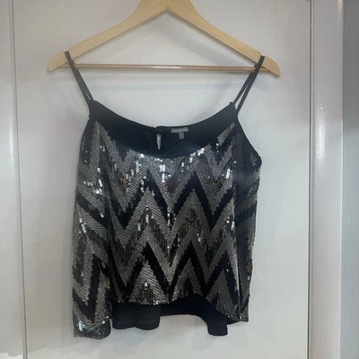 Cami Charlotte Russe para mujer Y2K Chevron lentejuelas. Talla: Grande. Foto 1 de 4
