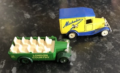 Lledo Days Gone Michelin Van & London Country Bus. Read Description - Image 1 of 4