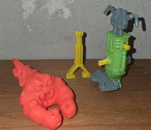 The Real Ghostbusters Peter Venkman Bouncin Bazooka, Lightning Ghost accessories - Picture 1 of 2