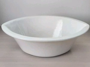 Cuenco ovalado grande blanco pintado a mano Urban Graffiti Frost (14" L x 11" W x 4" H) - Imagen 1 de 11