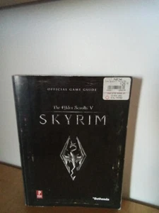 The Elder Scrolls V SKYRIM-OFFICIAL GAME GUIDE-PB-2011-PRIMA GAMES-MAP INCLUDED - Picture 1 of 11