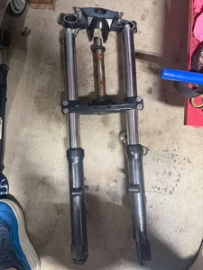1994 94 Kawasaki ZX11 ZX-11 Ninja Front Forks + Triple Tree Top Clamp Straight - Picture 1 of 8