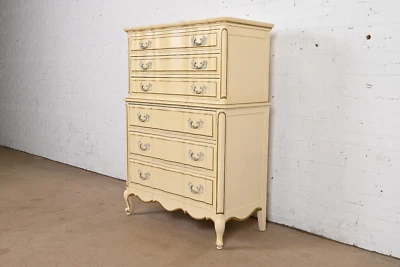 French Provincial Louis XV Cream Lacquered and Gold Gilt Highboy Dresser - Изображение 1 из 4