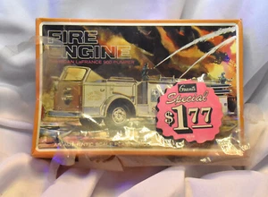 American LaFrance 900 Pumper Fire Engine Lindberg 5/16 Plastic Model Kit 6355 - Picture 1 of 3