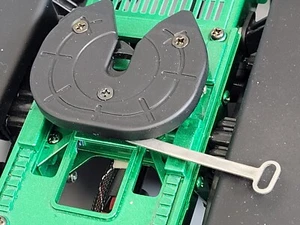 Tamiya Toy 1/14 Semi Truck 5th Wheel Coupler Hand Pull Release Plate Handle - Picture 1 of 8