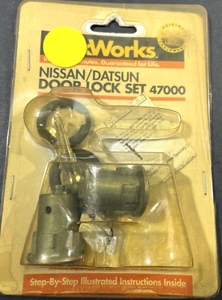DL47000 Nissan, Juego de Cerraduras de Puerta Datsun - 2 Cilindros, 2 Llaves Instrucciones Cerraduras - Imagen 1 de 8