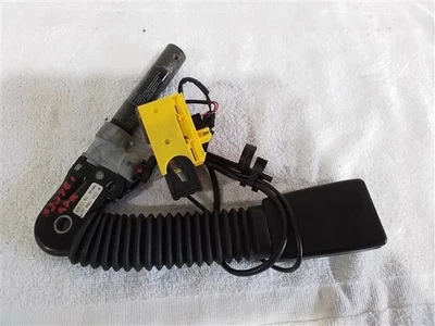 Cinturón de seguridad cubo delantero hebilla conductor convertible para 01-06 BMW 325i 1023885 Foto 1 de 4