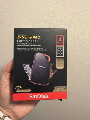 闪迪 4TB Extreme PRO 外置固态硬盘,黑色 - SDSSDE81-4T00-G25 - 全新 — 第 1/4 张图片