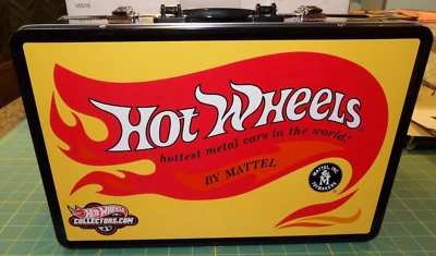 2011 Hot Wheels RLC Ten Year Anniversary Volkswagen T1 Drag Bus w/ Tin 694/2000 - Image 1 of 4