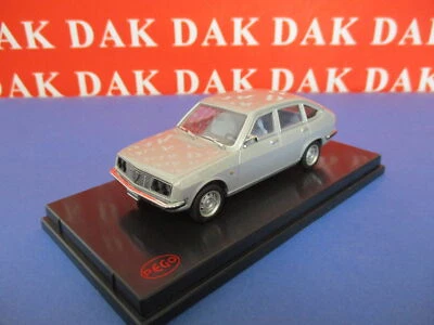 Die cast 1/43 Modellino Auto Lancia Beta Berlina 1 Serie 1972 Silver by Pego - Immagine 1 di 4