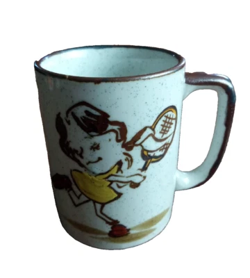 Taza de café Otagiri para niña jugando al tenis jugador de tenis raqueta taza de colección Foto 1 de 4