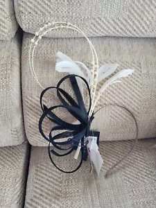 John Lewis Fascinator Perlen federreich Stirnband Mutter Braut Rennen Cocktail - Bild 1 von 10