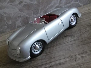 Porsche No. 1 Typ 356 Roadster (1948) 1:18 Maisto - Bild 1 von 10