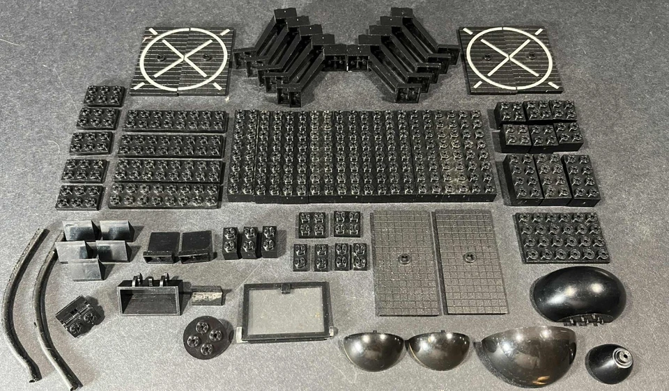 Lote de juguetes vintage de piezas de construcción de carpa años 70-80 Foto 1 de 1