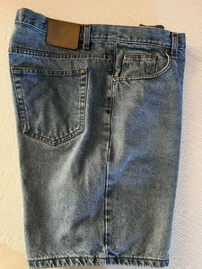 Men’s Size 38 Vintage Denim Shorts 8” Inseam Blue Jean Shorts - Picture 1 of 5