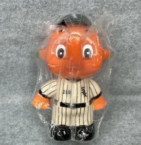 Chicago White SOX Sato-chan 5.5" Piggy Bank Elephant Vinyl Vintage Sato Baseball - Picture 1 of 6