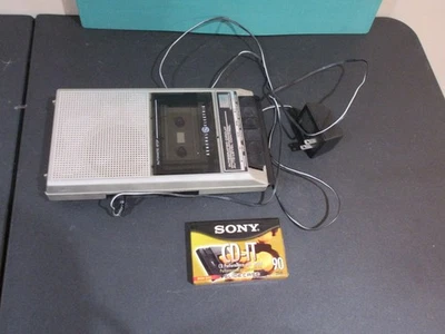 Reproductor grabadora de cinta de casete vintage Ge General Electric modelo 3-5016D VIDEO Foto 1 de 4