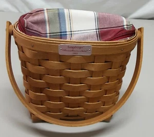2005 Longaberger Woven Memories basket w/zippered liner and protector - Picture 1 of 7
