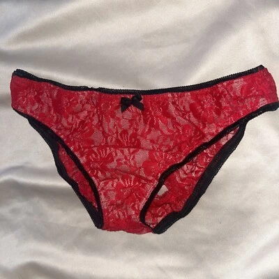 Bragas pequeñas vintage de nailon entrepierna de los años 60 Foto 1 de 4