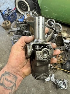 1948-1954 Chevrolet 1/2 Ton 4 Speed Truck U-Joint 1949 1950 1951 1952 1953 RARE - Picture 1 of 11