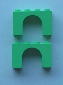 2 x LEGO Medium Green Arch 1x4x2 Ref 6182 Set 5848 Family Yacht Luxury Cruiser - Picture 1 of 1