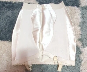 Vintage Cupid 4 SATIN Panel OPEN BOTTOM Garter S 728 rayon/Acetate/Rubber/Cotton - Picture 1 of 6