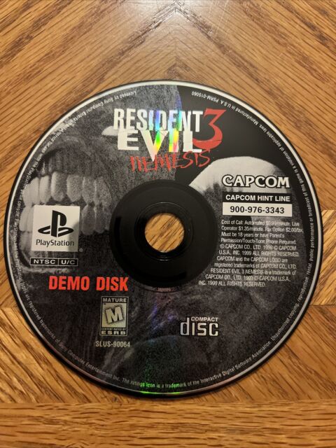 SONY PlayStation PS1 Dino Crisis Includes Resident Evil 3 Demo Disc  (COMPLETE) 13388210459