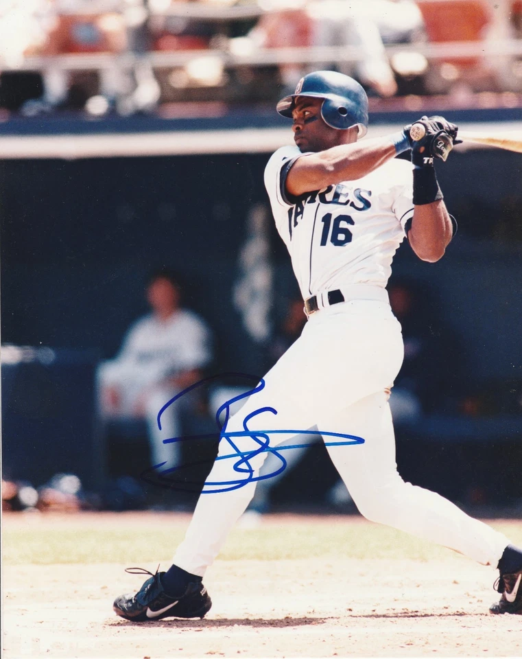 REGGIE SANDERS SIGNED AUTO'D 8X10 PHOTO SAN DIEGO PADRES REDS BRAVES GIANTS B - Image 1 of 1