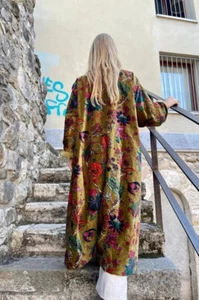 Women Wear Floral Velvet robe, Bath Robe Bridesmaid Kimono Velvet Jacket - Picture 1 of 3