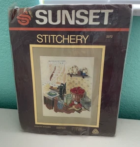 Vintage Sunset Stitchery Country Kitchen Kit #2372 100% Pure Wool 1984 - Picture 1 of 4