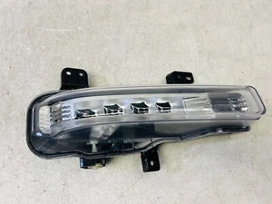 OEM 2020 2021 2022  Ford Explorer LED Fog Light Lamp Right RH Passenger Side - Picture 1 of 6