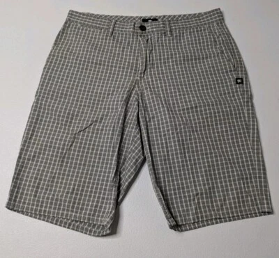 Chino DC Short Hombre 30 Gris Blanco Rejilla Cuadros Patrón  Foto 1 de 4