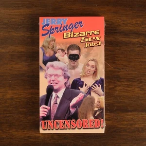 VERSIEGELT Jerry Springer UNZENSIERT - Bizarre Sex Jobs - VHS TV-Show - Bild 1 von 6