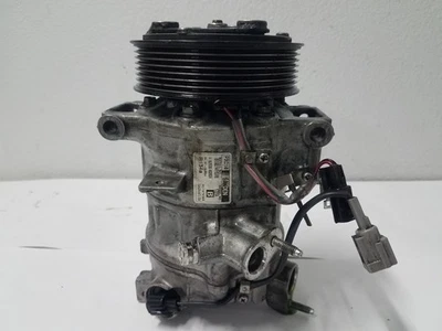 Compresor de aire acondicionado Infiniti Q50 2014-2015 3,7 L 92600 4 GB0A (ZC103) Foto 1 de 4