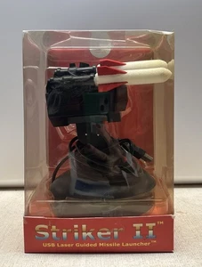 STRIKER II USB lanciamissili a guida laser nuovo con scatola NOS vintage - Foto 1 di 7